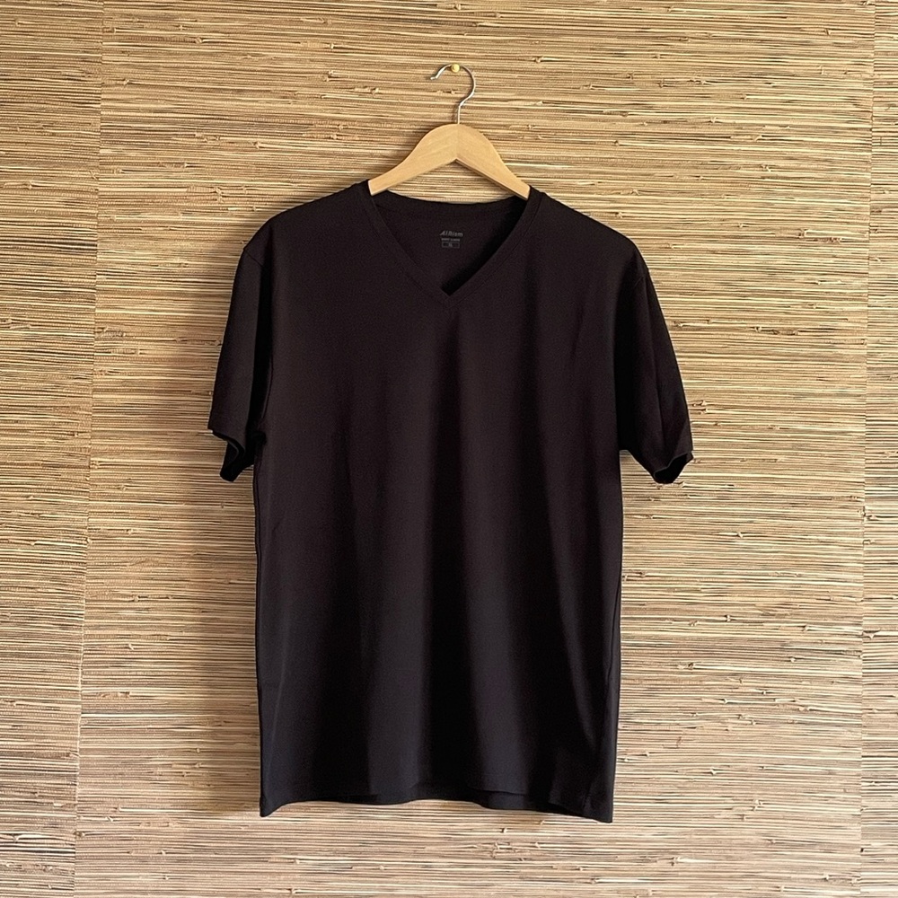 Black UNIQLO Airism V-Neck Men's Shirt